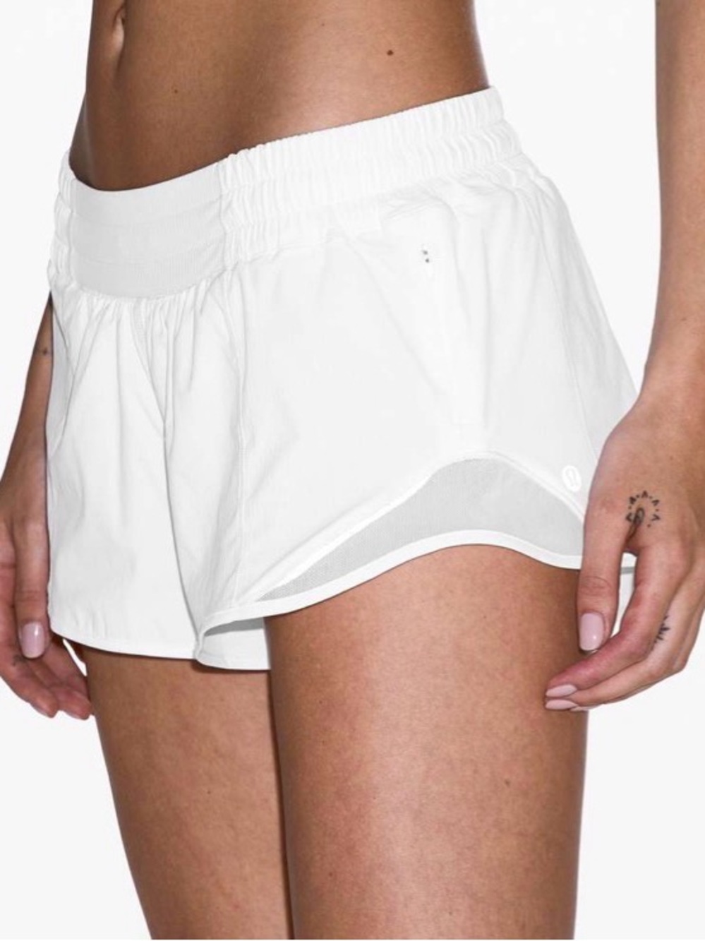 Lululemon Hotty Hot Short II 2.5”